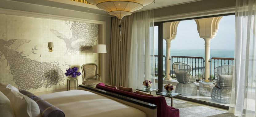 Four Seasons Resort Dubai at Jumeirah Beach забронировать отель.