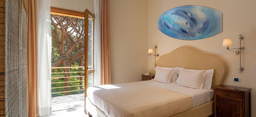 Отель Tombolo Talasso Resort в Марина-ди-Кастаньето, забронировать отель