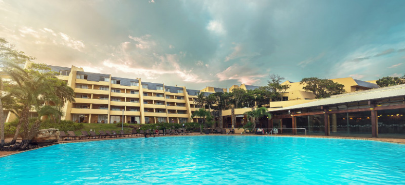 Sun Coast Hotel в Дурбане забронировать отель.