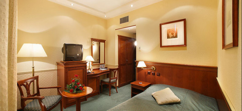 Hotel Adria в Праге забронировать отель.