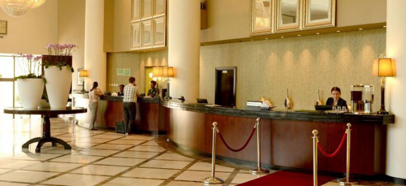Отель Holiday Inn Sandton в Йоханнесбурге забронировать отель.