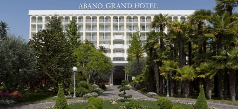 Отель Grand Hotel Abano Terme на термальном курорте Абано Терме в Италии, забронировать отель.