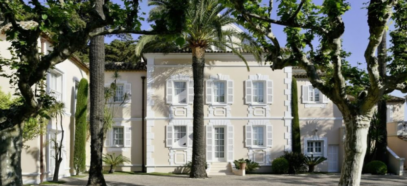 Cheval Blanc St Tropez 5* (ex. Residence De La Pinede) в Сен-Тропе.