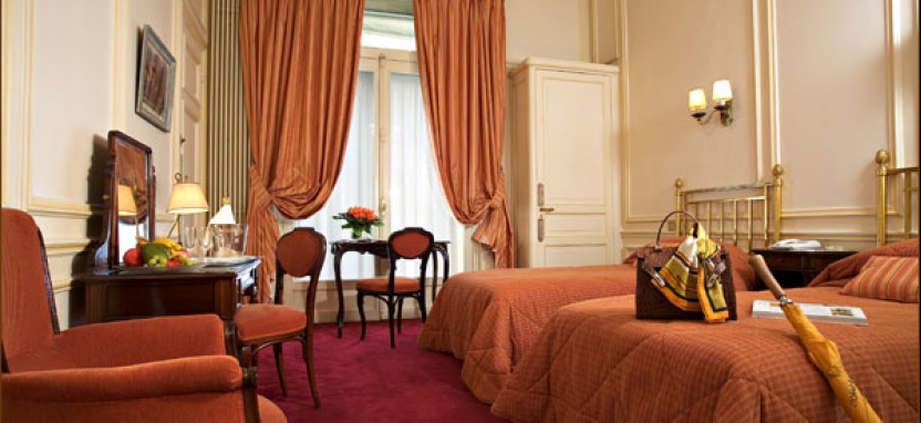 Отель Regina в Париже забронировать отель.