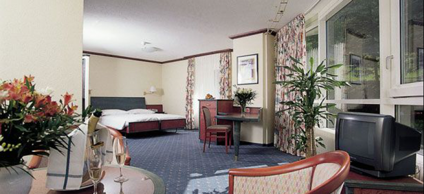 Thermal Hotels & Walliser Alpentherme & Spa в Лейкербаде забронировать отель.