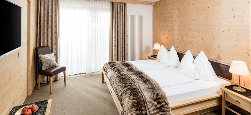 Отель Boutique Hotel Nives - Selva di Val Gardena - Luxury & Design в Валь Гардена, забронировать отель