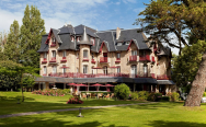 Castel Marie-Louise в Ля Боль забронировать отель.
