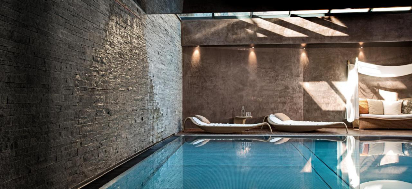 Firefly Luxury Suites 4* отель в Церматте.