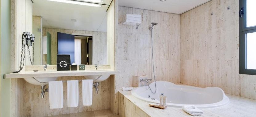Hotel Barcelona Universal 4* в Барселоне
