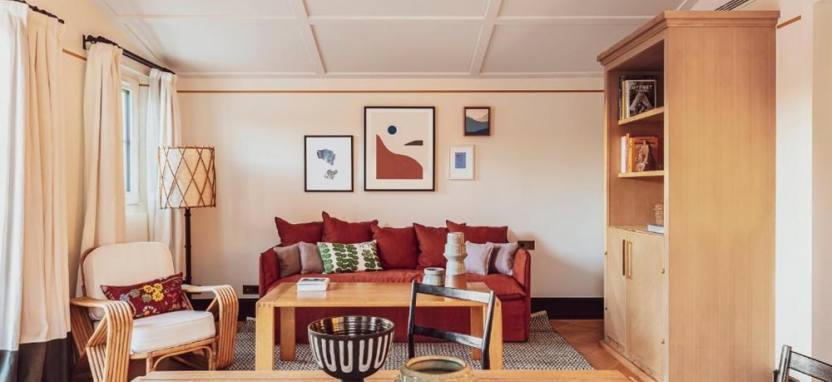 Hotel Lou Pinet 5* (ex. Benkirai) в Сен-Тропе.