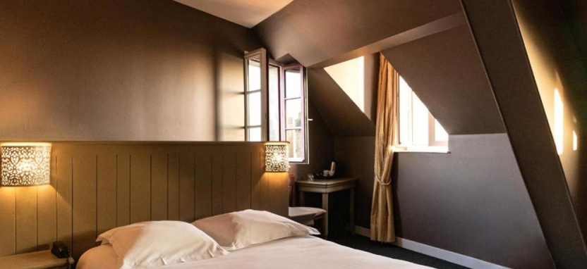 La Mere Poulard 3* в Мон Сен Мишель.