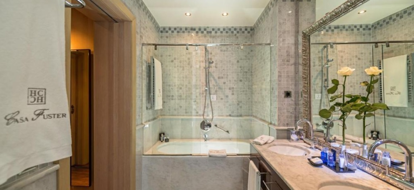 Casa Fuster 5* в Барселоне