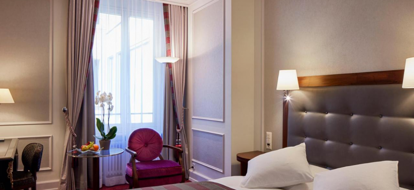 Schweizerhof Zurich 4*