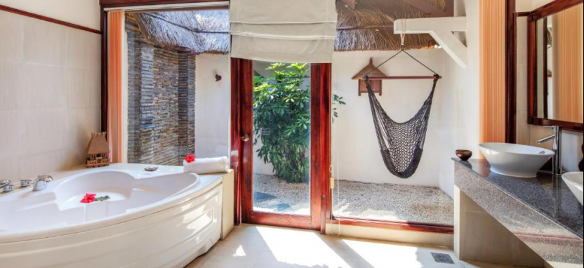 Hotel Victoria Phan Thiet Beach Resort & SPA 4* в Фантьете.