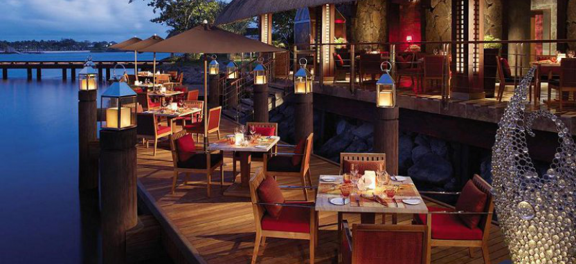 Four Seasons Resort Mauritius at Anahita на острове Маврикий.