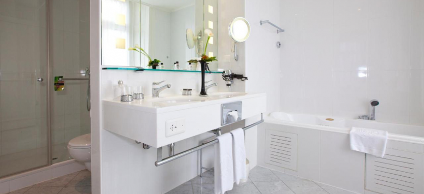 Fairmont Le Montreux Palace 5* в Монтрё.