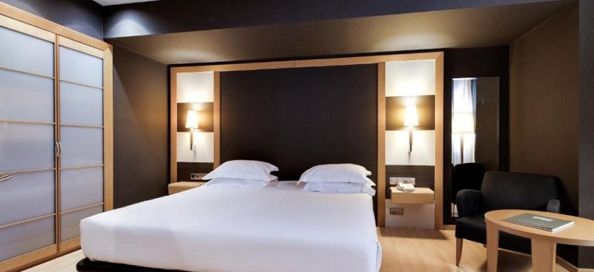 Hotel Barcelona Universal 4* в Барселоне