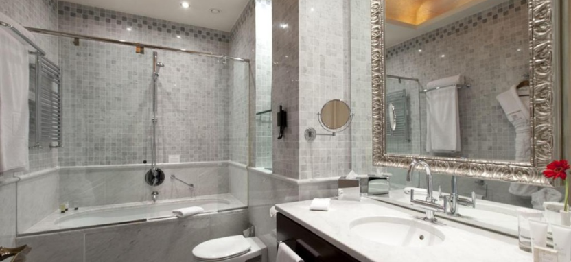 Casa Fuster 5* в Барселоне