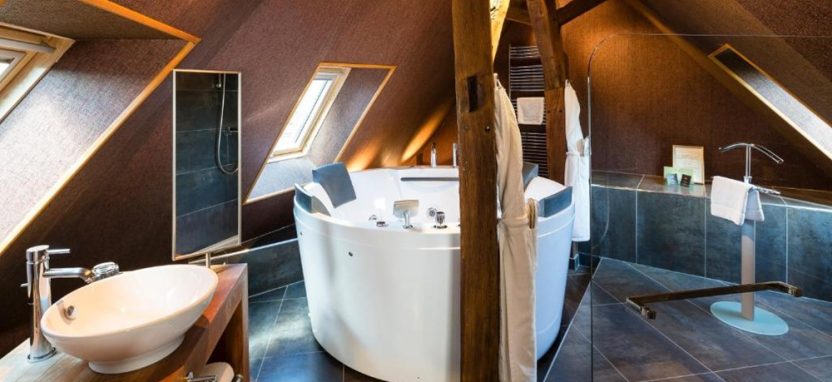 Chateau de Fere 5* в Пикардии.