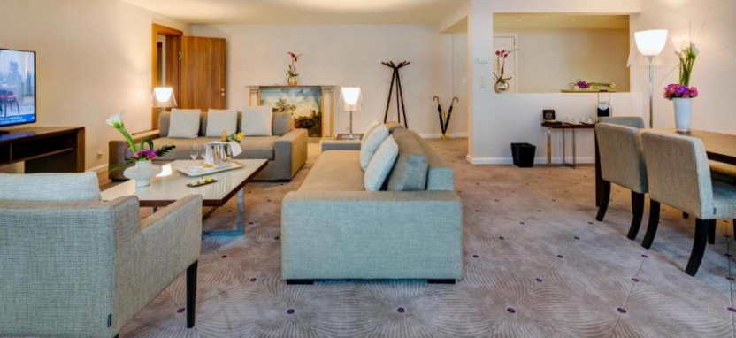 Lausanne Palace & Spa 5* в Лозанне.