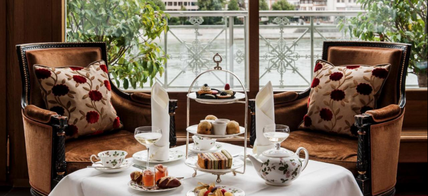 Grand Hotel Les Trois Rois 5* в Базеле.