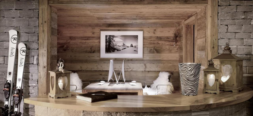 Firefly Luxury Suites 4* отель в Церматте.