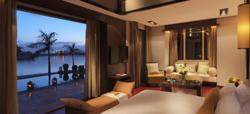Anantara The Palm Dubai Resort 5 в Дубае, забронировать отель на Пальма Джумейра