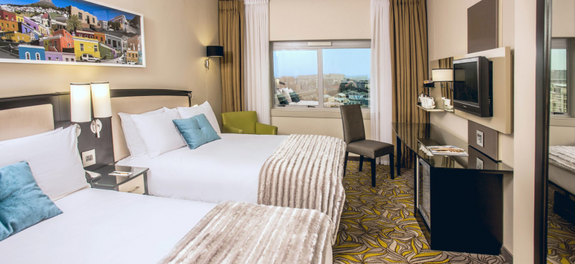 Southern Sun Waterfront Hotel в Кейптауне забронировать отель.