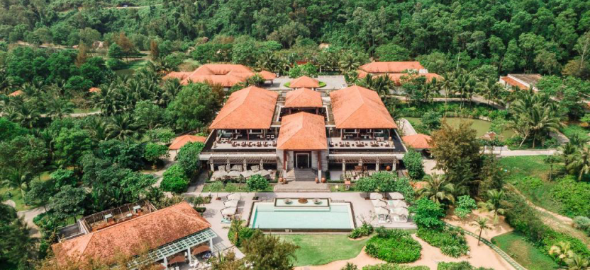 Banyan Tree Lang Co 5* в Хюэ