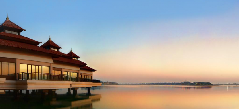 Anantara The Palm Dubai Resort 5 в Дубае, забронировать отель на Пальма Джумейра