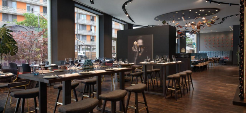 Renaissance Zurich Tower Hotel 5*.