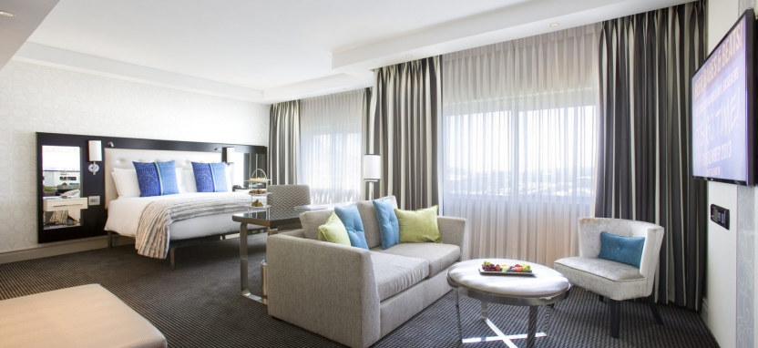 Southern Sun Waterfront Hotel в Кейптауне забронировать отель.