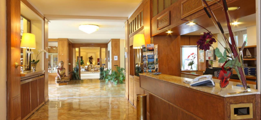 Hotel du Grand Lac Excelsior 4* в Монтрё