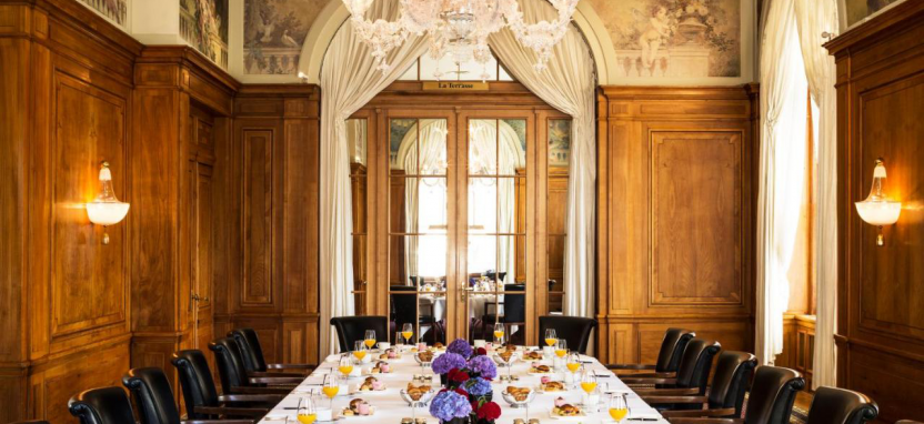 Bellevue Palace 5* в Берне.