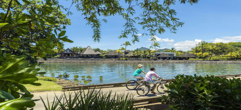 Four Seasons Resort Mauritius at Anahita на острове Маврикий.