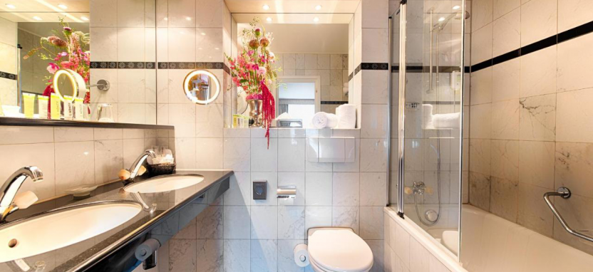 Lindner Grand Hotel Beau Rivage 5* в Интерлакене.