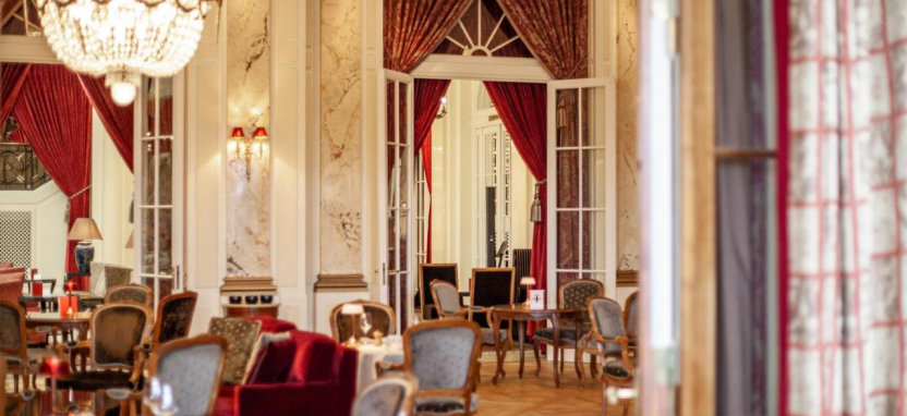 Bellevue Palace 5* в Берне.