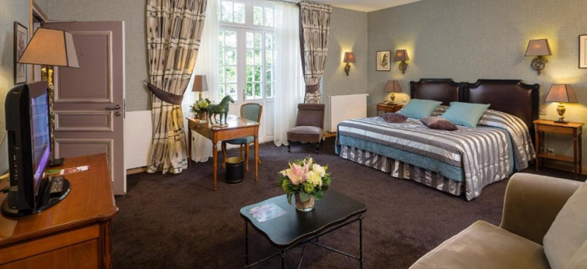 Chateau de Fere 5* в Пикардии.