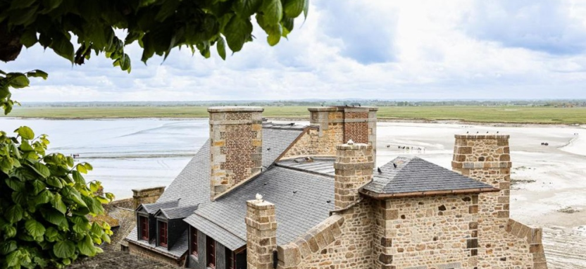 La Mere Poulard 3* в Мон Сен Мишель.