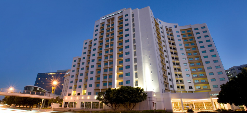 Southern Sun Waterfront Hotel в Кейптауне забронировать отель.