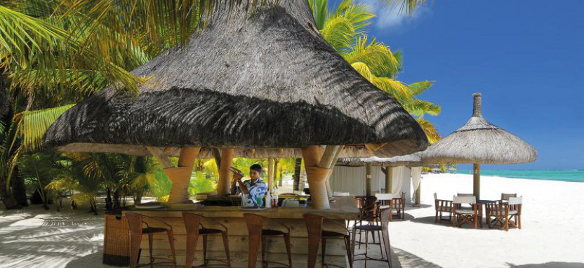Dinarobin Beachcomber Golf Resort & Spa на острове Маврикий.