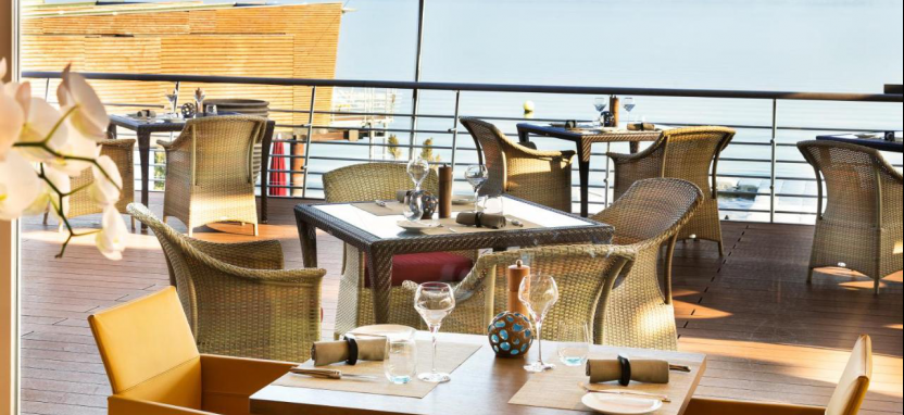 Palafitte 5* (Навшатель) в Берне.