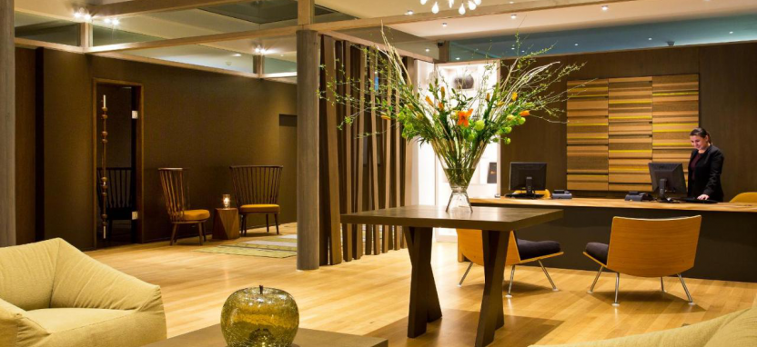 Palafitte 5* (Навшатель) в Берне.