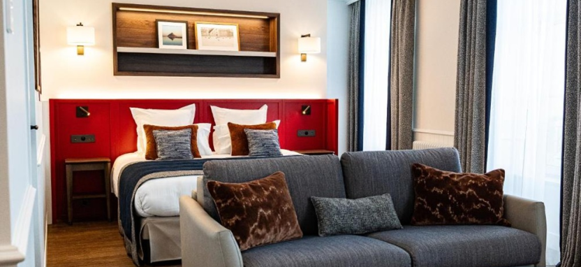 La Mere Poulard 3* в Мон Сен Мишель.