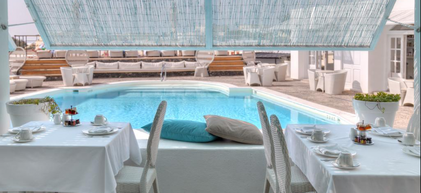 Vedema, A Luxury Collection Resort 5* на острове Санторини.
