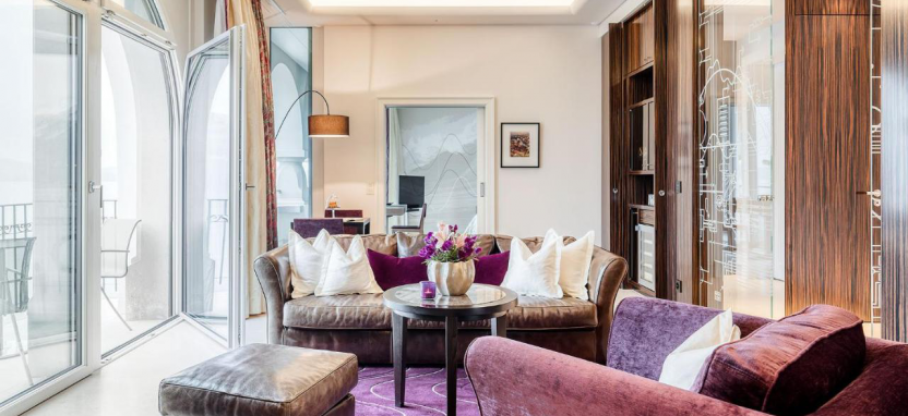 Park Hotel Vitznau 5* (ex. Park Hotel Weggis) на берегу Люцернского озера.