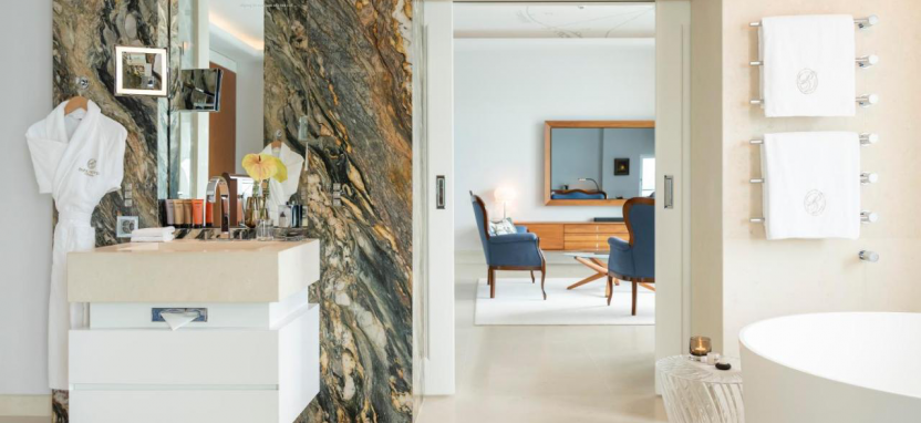 Park Hotel Vitznau 5* (ex. Park Hotel Weggis) на берегу Люцернского озера.