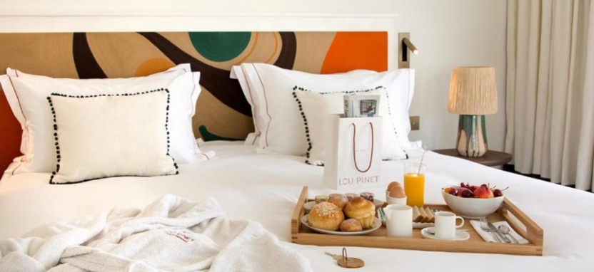 Hotel Lou Pinet 5* (ex. Benkirai) в Сен-Тропе.