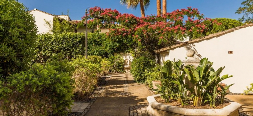 La Tartane Saint-Tropez 5* в Сен-Тропе.