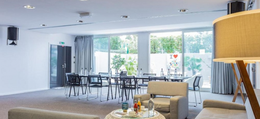 Kube Hotel 5* (Gassin) в Сен-Тропе.